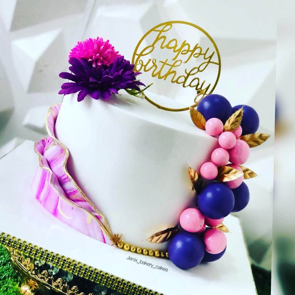 Cakes in Uyo